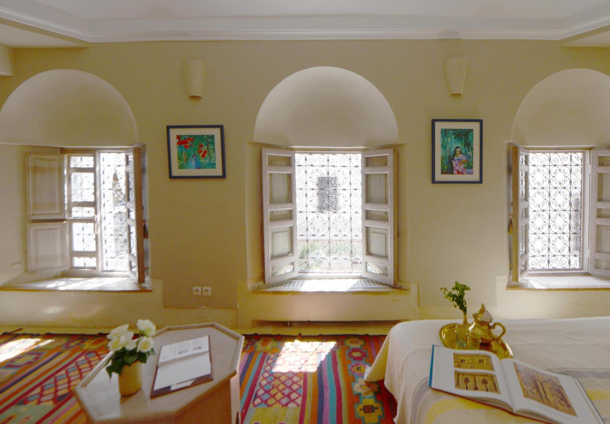 Hotel Dar Housnia à Marrakesh Extérieur photo