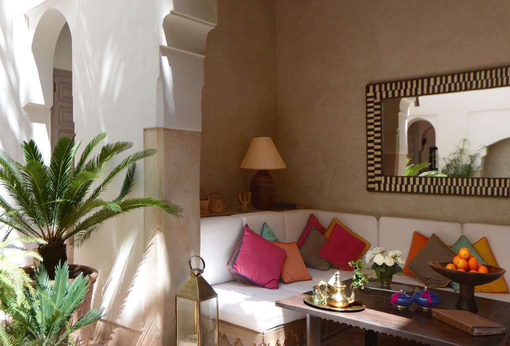 Hotel Dar Housnia à Marrakesh Extérieur photo