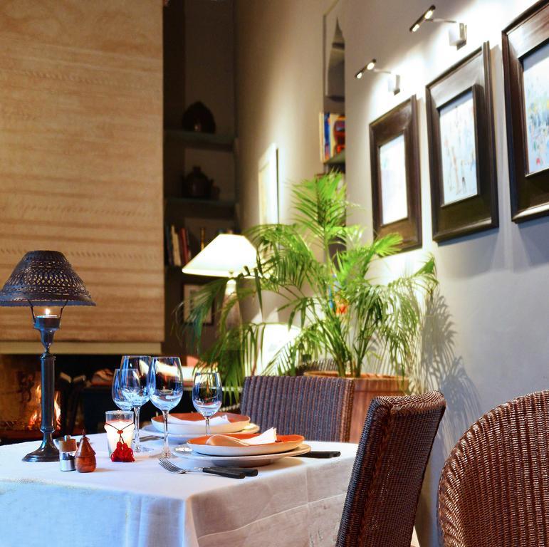 Hotel Dar Housnia à Marrakesh Extérieur photo