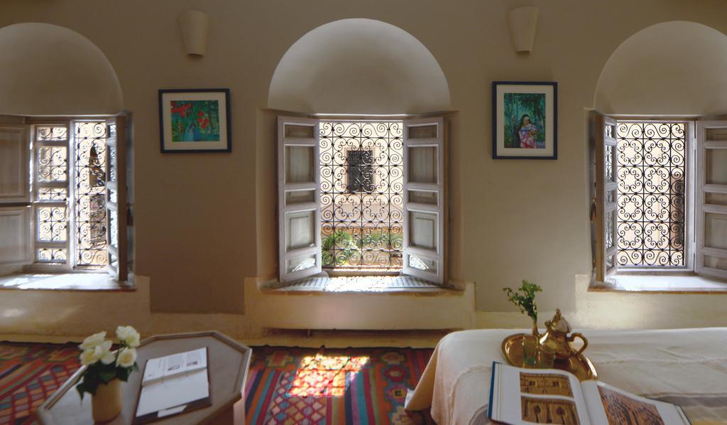 Hotel Dar Housnia à Marrakesh Extérieur photo