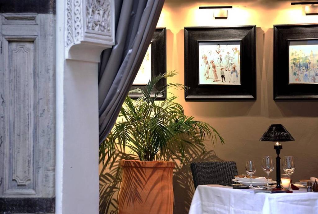 Hotel Dar Housnia à Marrakesh Extérieur photo