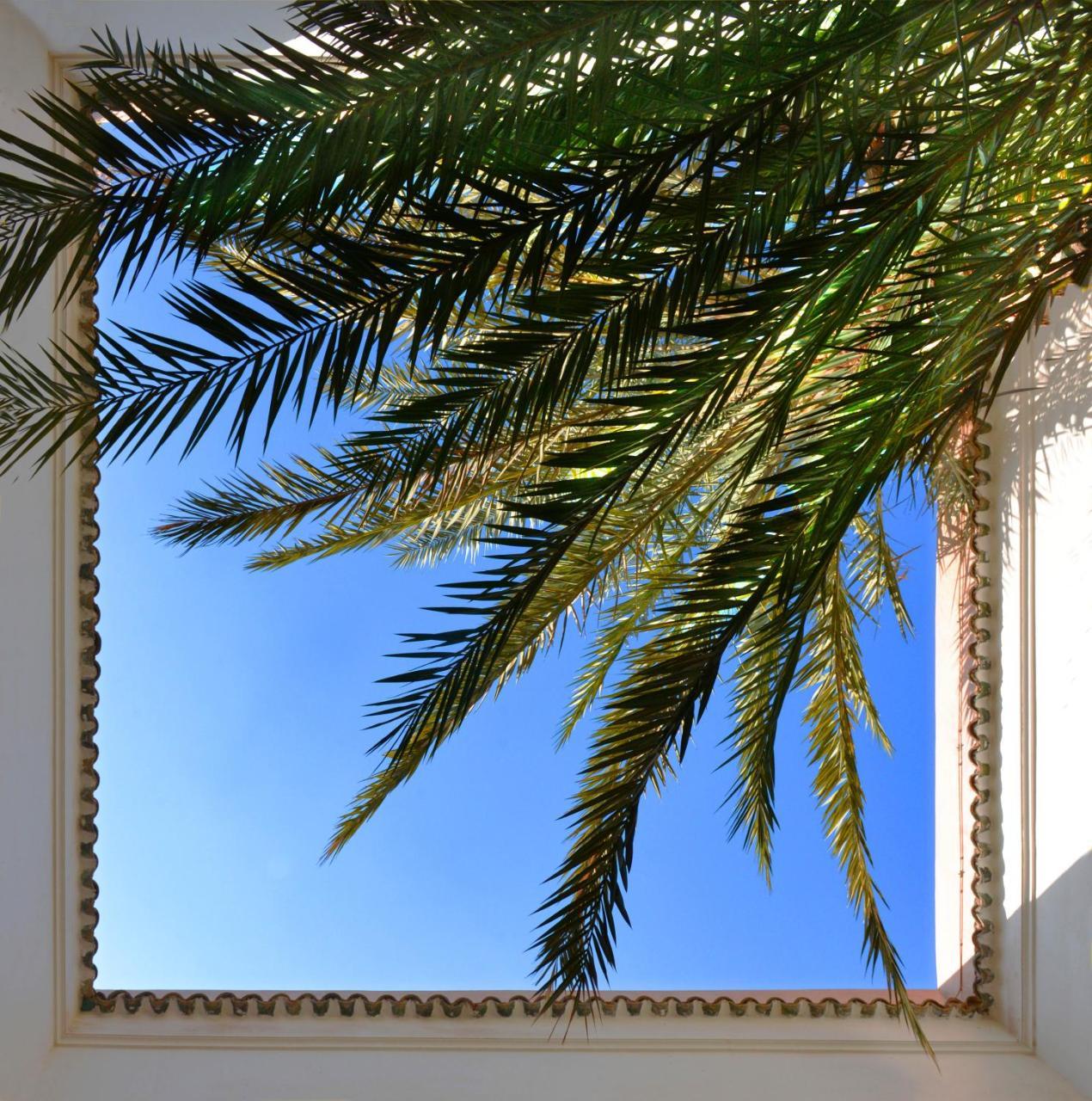 Hotel Dar Housnia à Marrakesh Extérieur photo