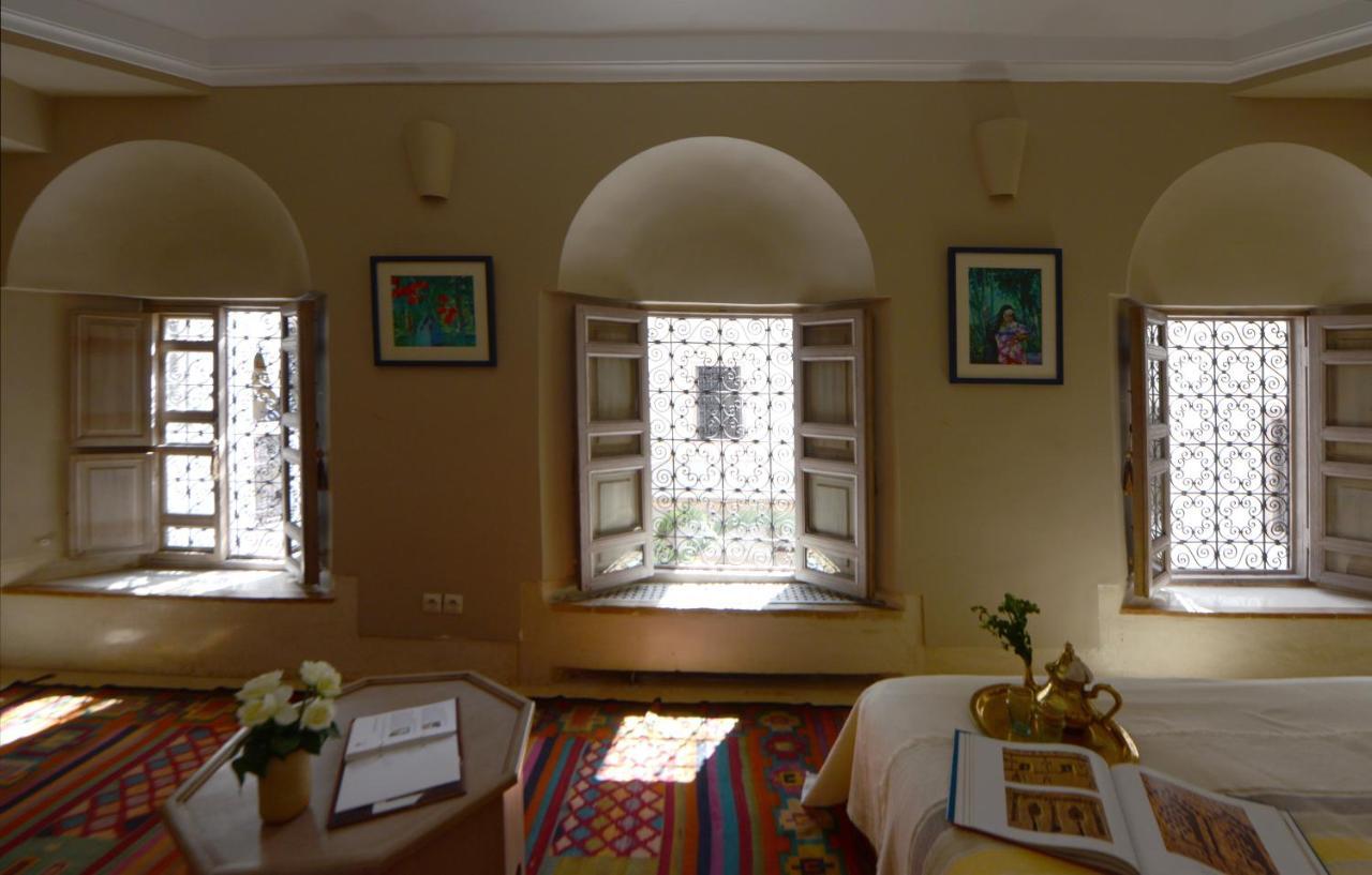Hotel Dar Housnia à Marrakesh Extérieur photo